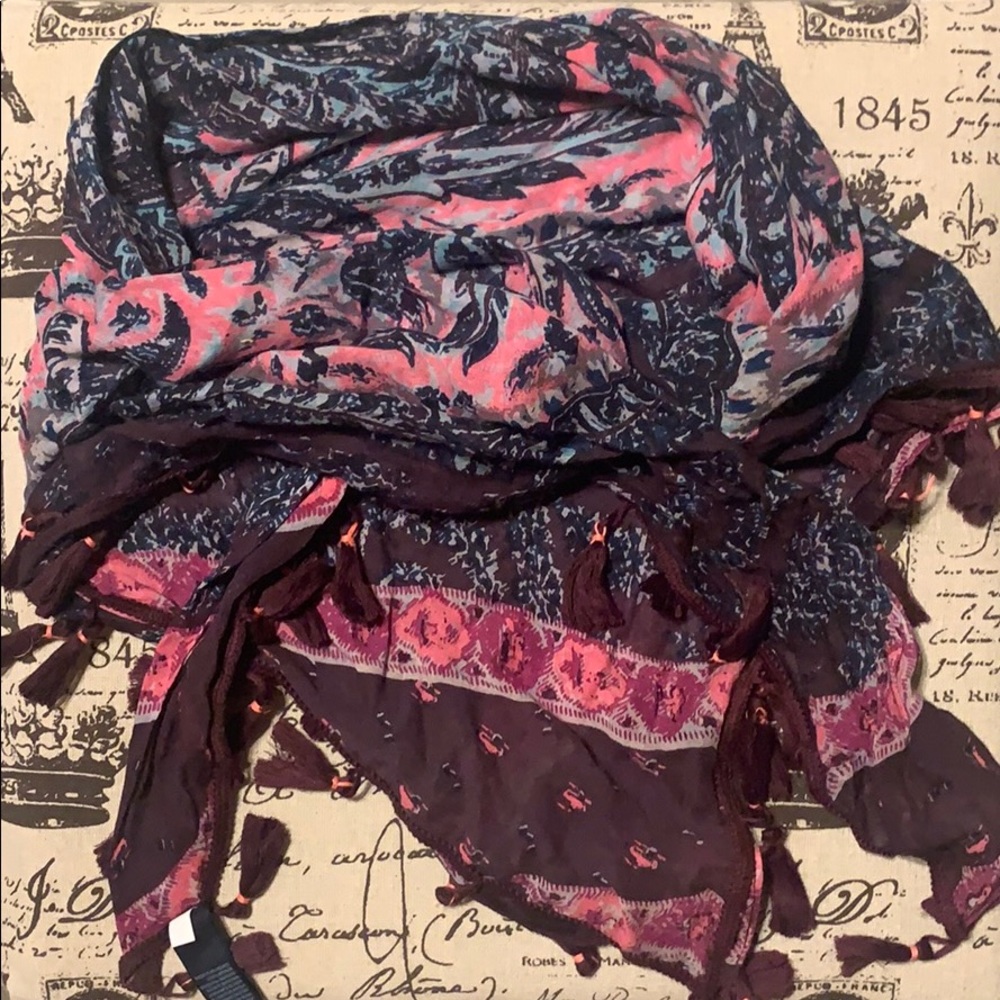 American Eagle Scarf